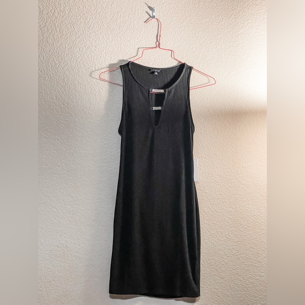 Sleeveless Black Ribbed Dress with back cutout